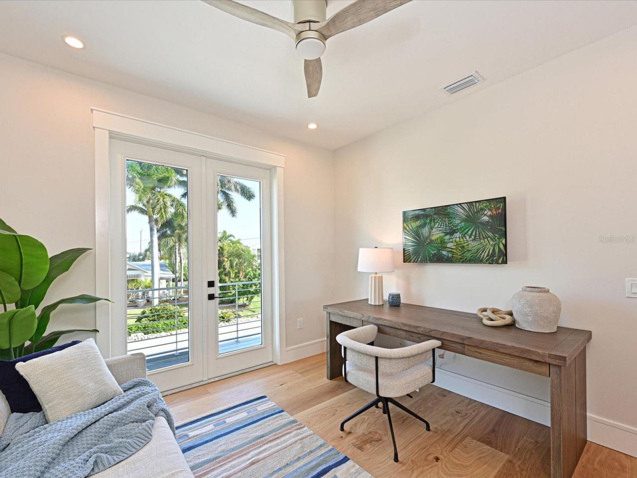 303 55th Street, Holmes Beach, FL 34217 Photo