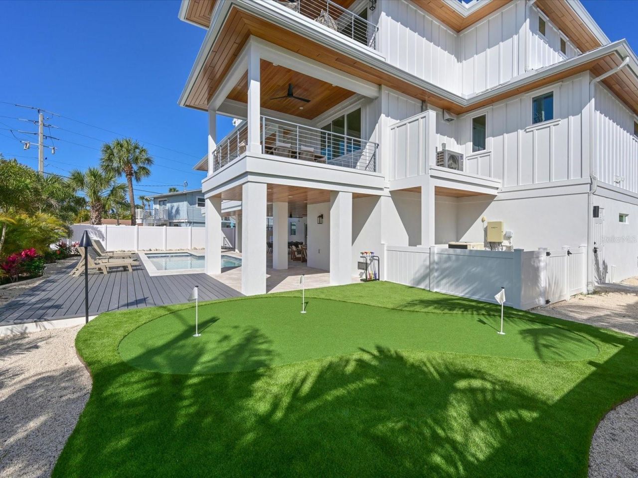 303 55th Street, Holmes Beach, FL 34217 Photo