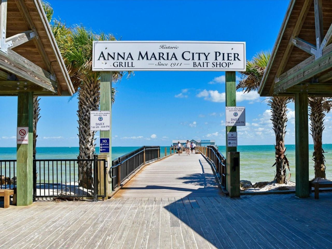 303 55th Street, Holmes Beach, FL 34217 Photo