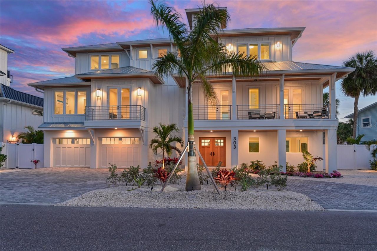 303 55th Street, Holmes Beach, FL 34217 Photo