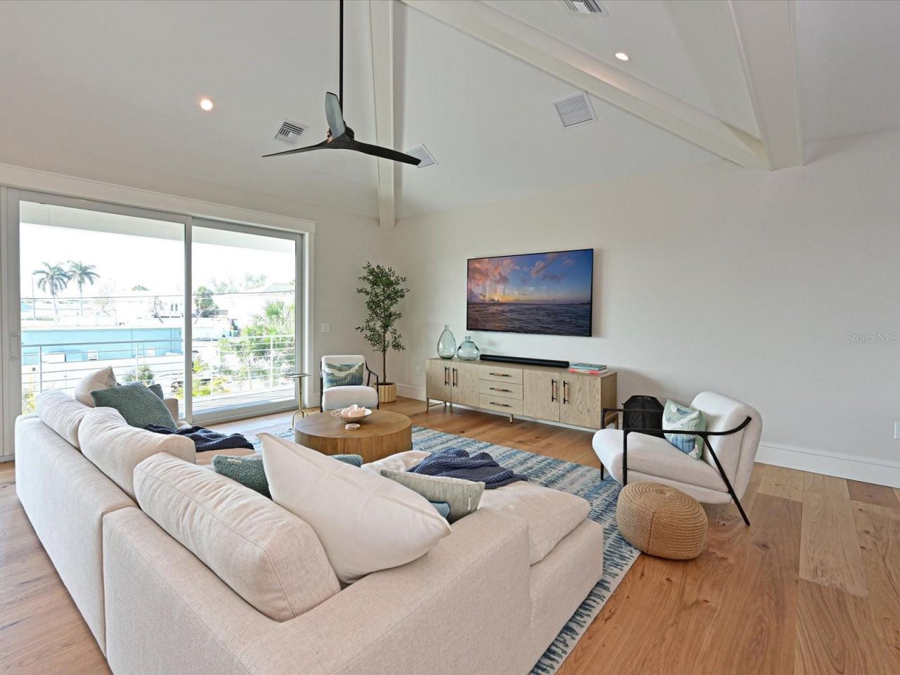 303 55th Street, Holmes Beach, FL 34217 Photo