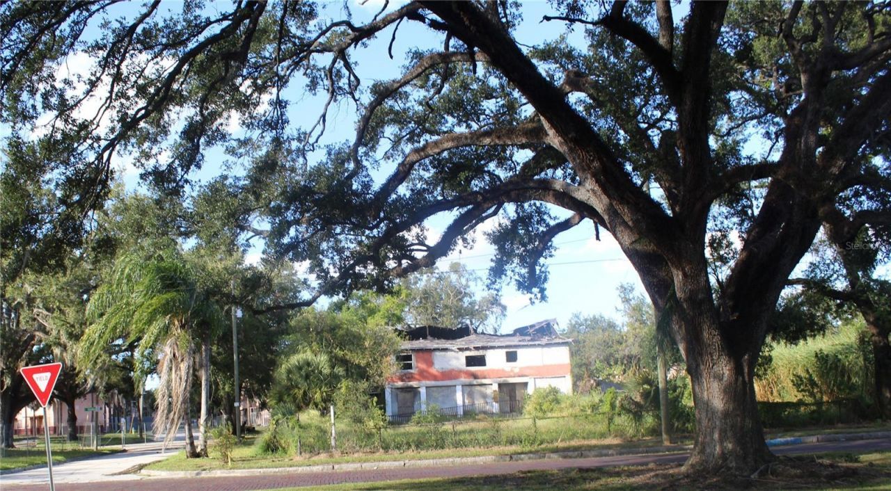 414 - 418 E Emily Street, Tampa, FL 33603 Photo