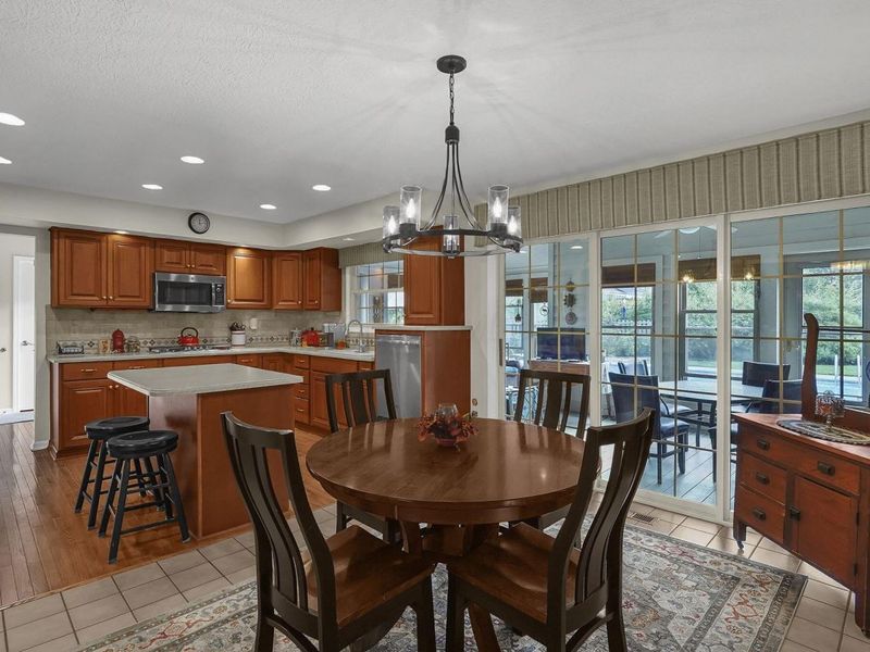 262 Crawford Court , Westerville, OH 43082 Photo 6