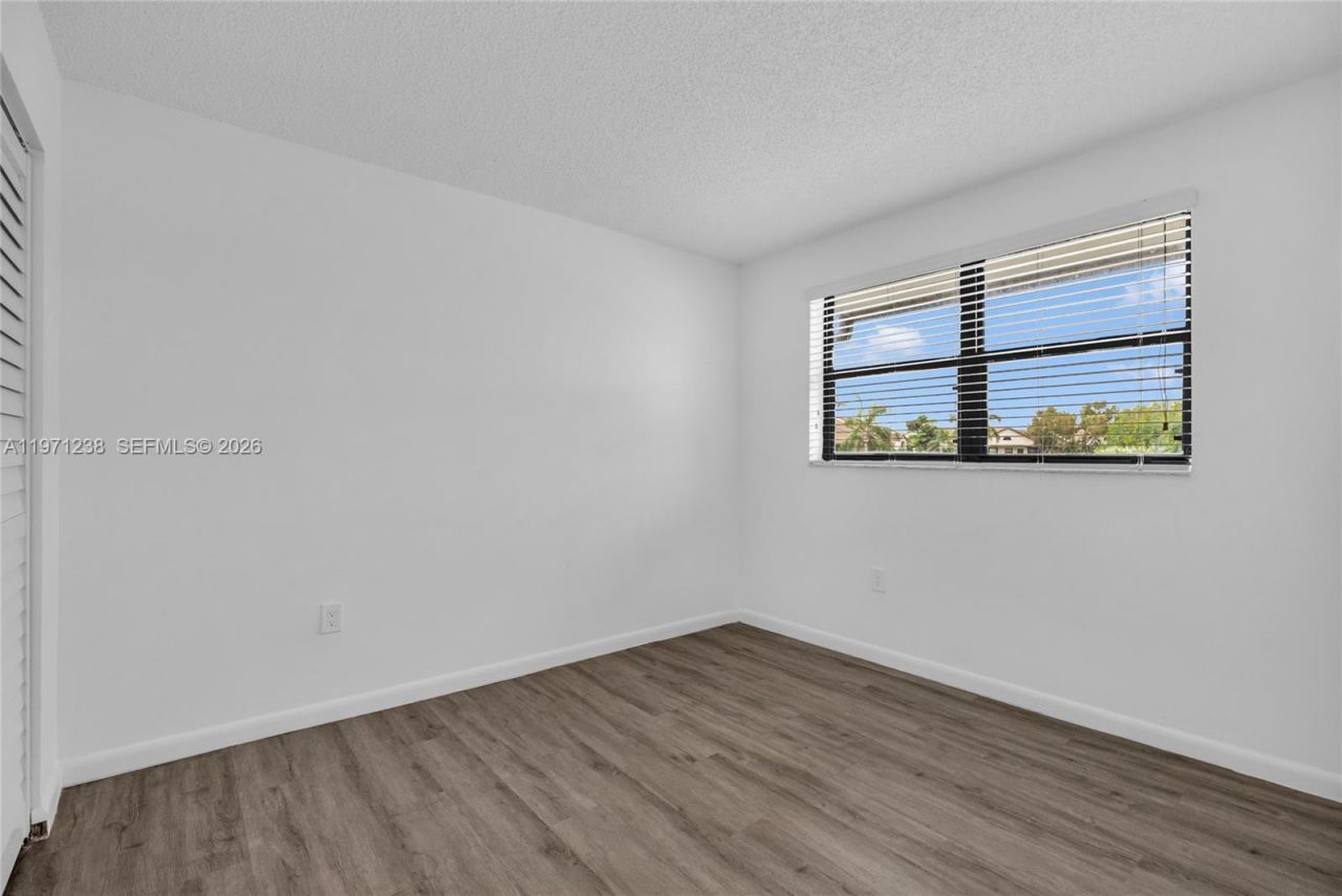 9785 Nob Hill Ct , Unit 9785, Sunrise, FL 33351 Photo