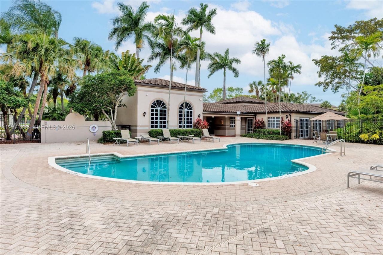 9785 Nob Hill Ct , Unit 9785, Sunrise, FL 33351 Photo