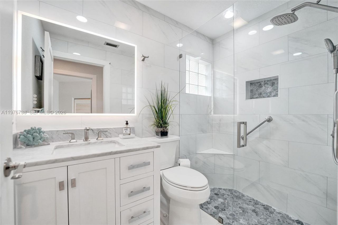 1078 Laguna Springs Dr , Weston, FL 33326 Photo