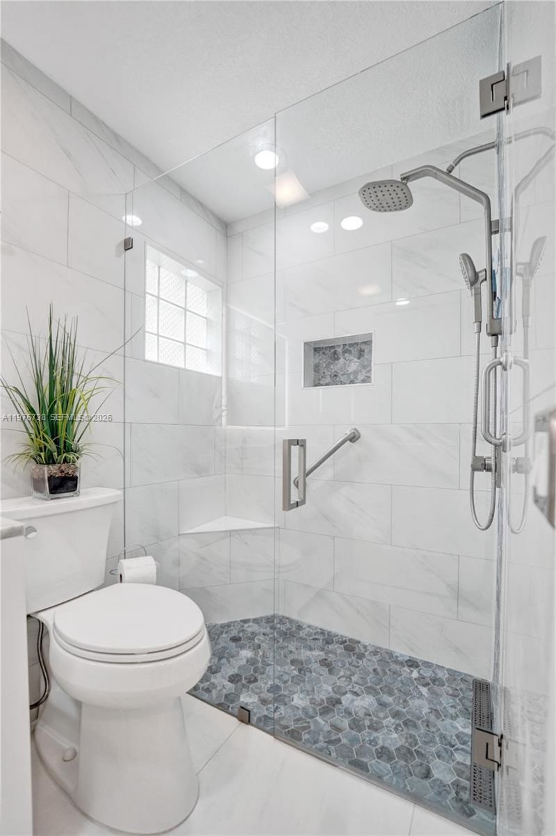 1078 Laguna Springs Dr , Weston, FL 33326 Photo