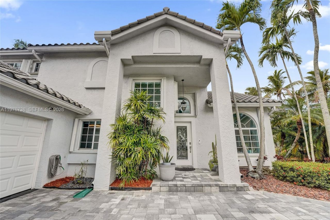 1078 Laguna Springs Dr, Weston, FL 33326 Photo