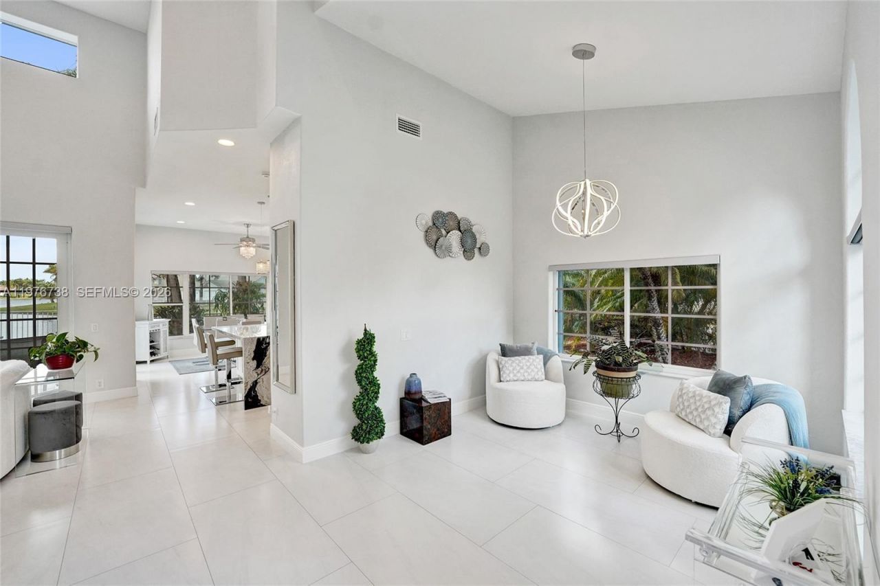 1078 Laguna Springs Dr, Weston, FL 33326 Photo