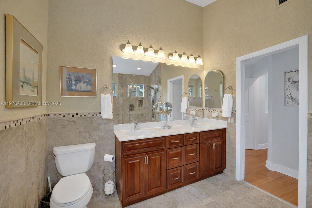 1078 Laguna Springs Dr, Weston, FL 33326 Photo