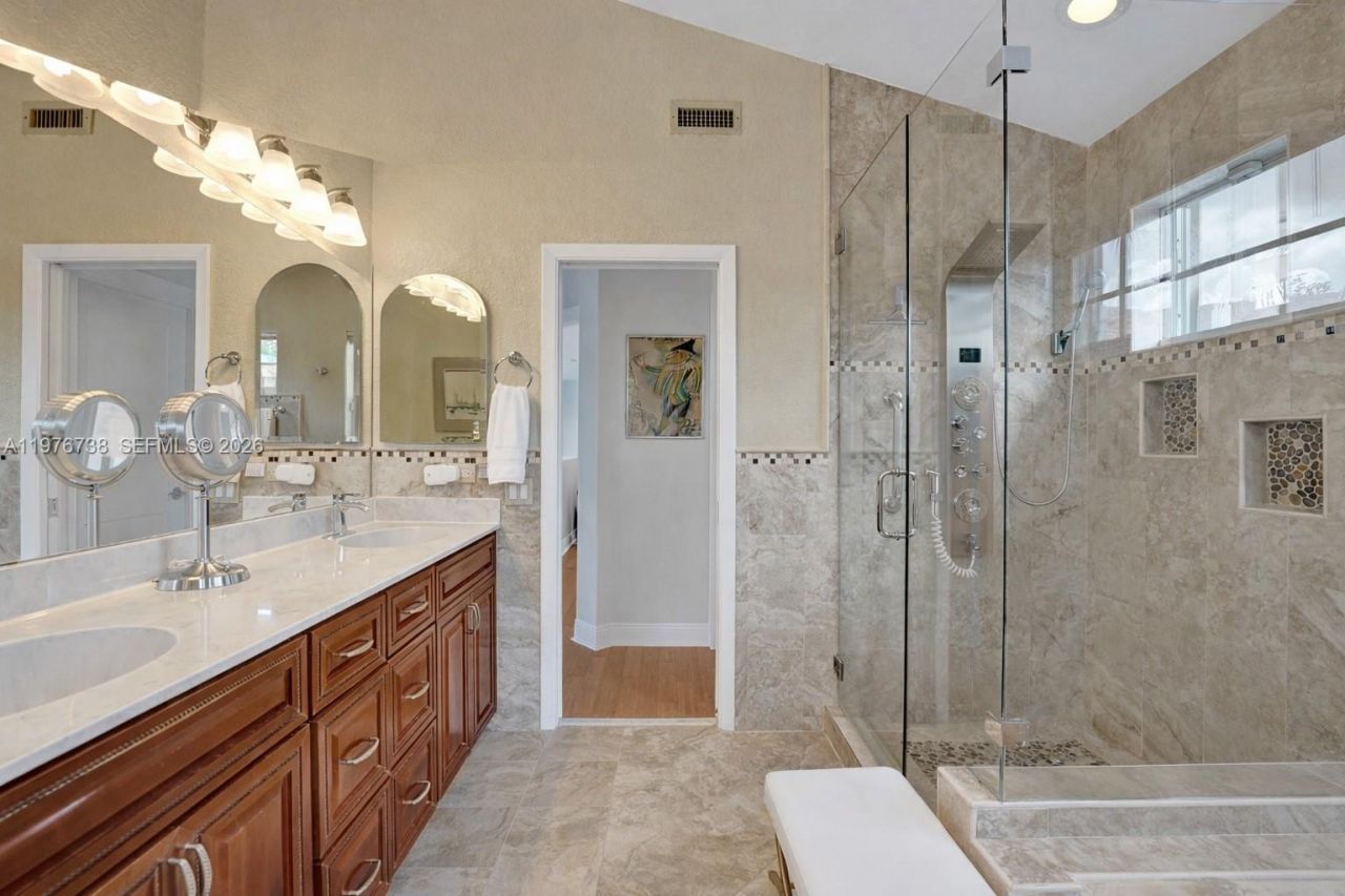 1078 Laguna Springs Dr, Weston, FL 33326 Photo