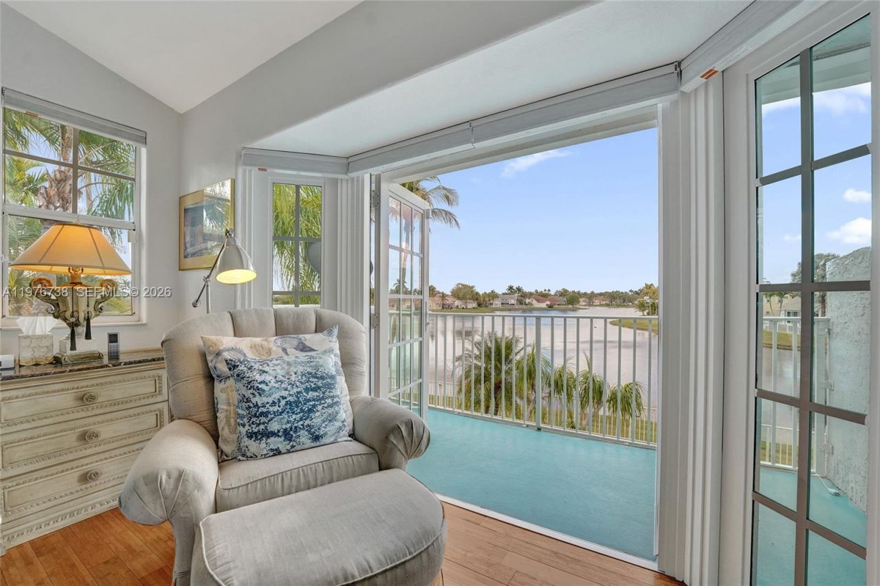 1078 Laguna Springs Dr, Weston, FL 33326 Photo