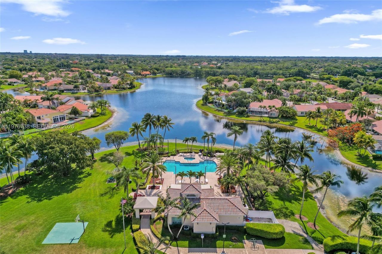 1078 Laguna Springs Dr, Weston, FL 33326 Photo