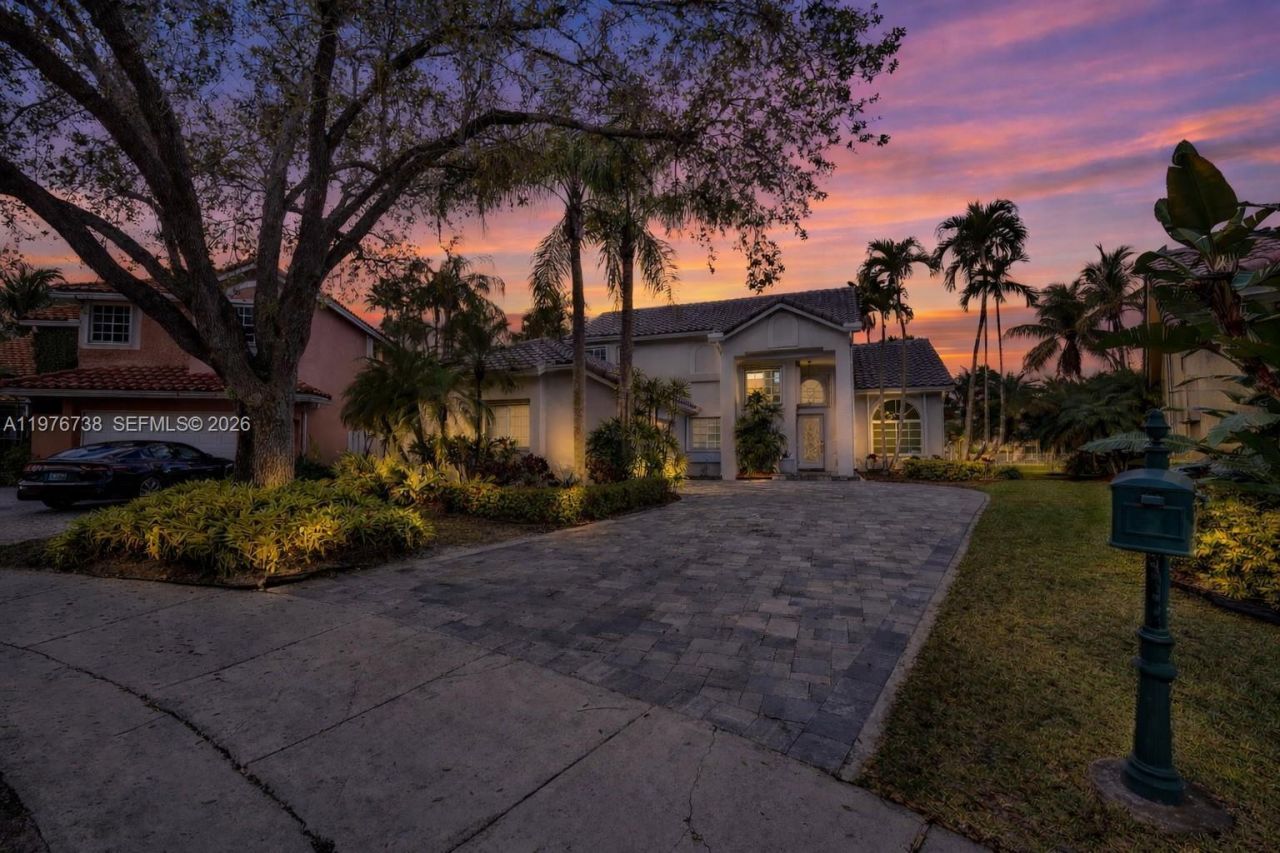 1078 Laguna Springs Dr, Weston, FL 33326 Photo