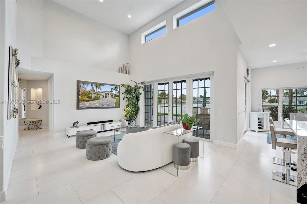 1078 Laguna Springs Dr, Weston, FL 33326 Photo