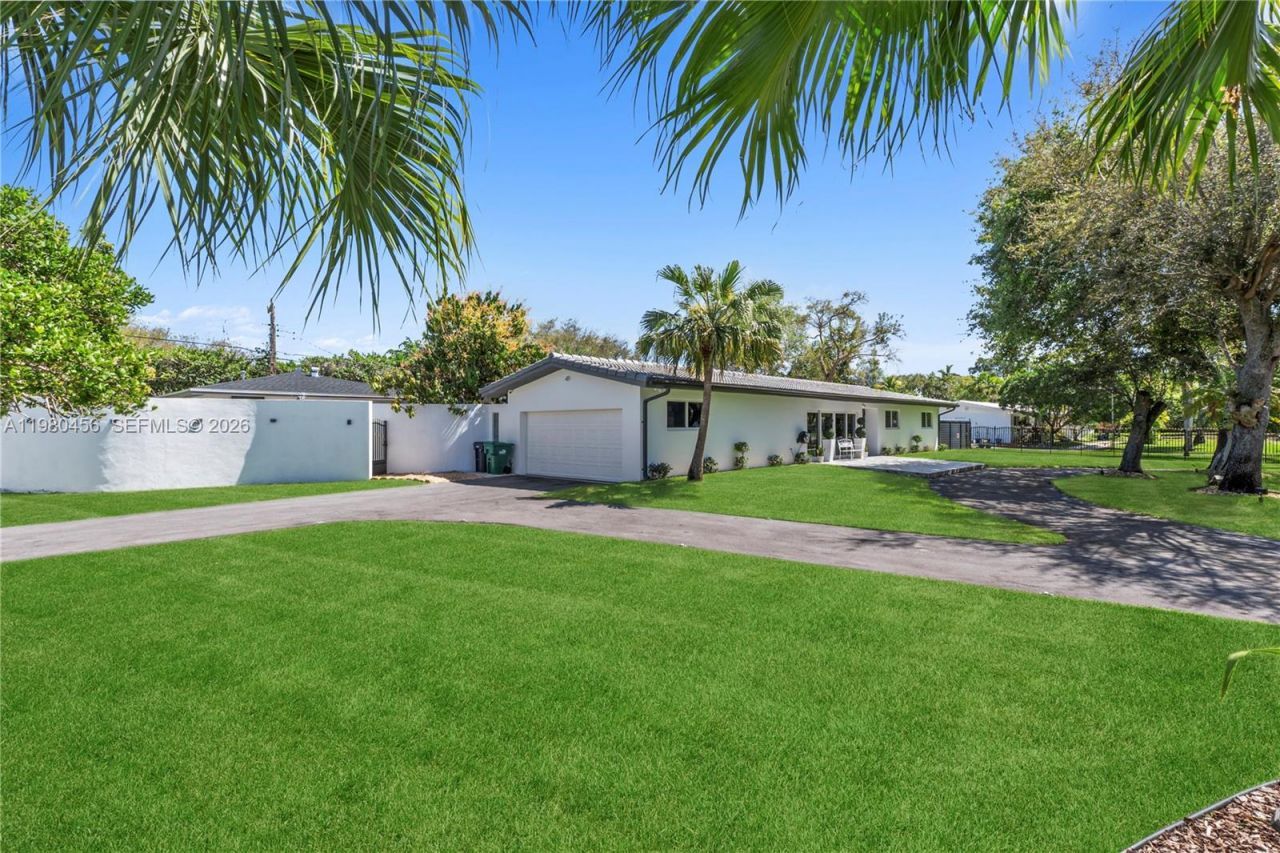 12401 SW 72nd Ave , Pinecrest, FL 33156 Photo