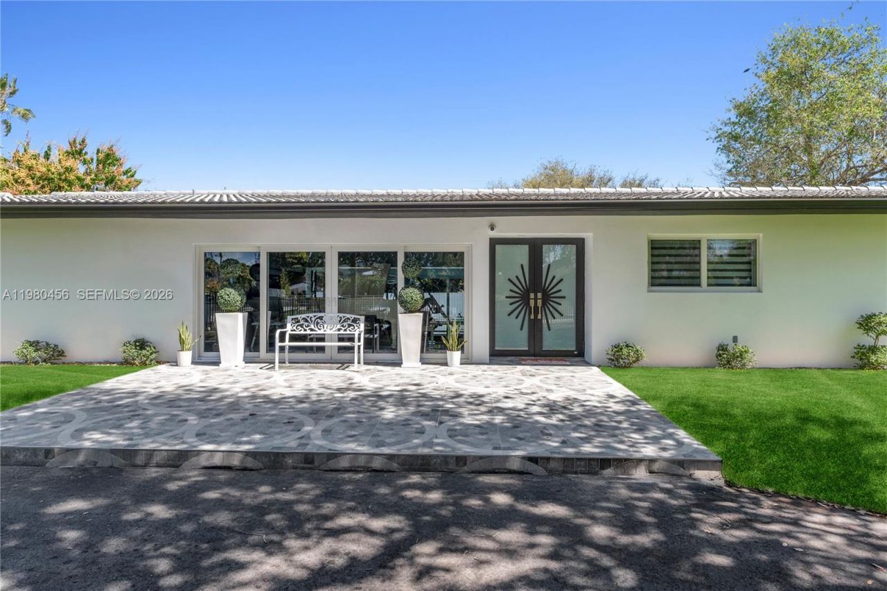 12401 SW 72nd Ave , Pinecrest, FL 33156 Photo