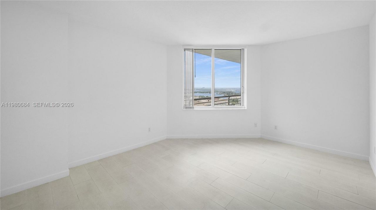 325 S Biscayne Blvd , Unit 4314, Miami, FL 33131 Photo