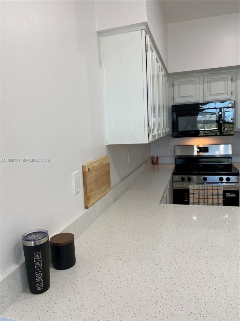 1280 S Alhambra Cir, Unit 1421, Coral Gables, FL 33146 Photo