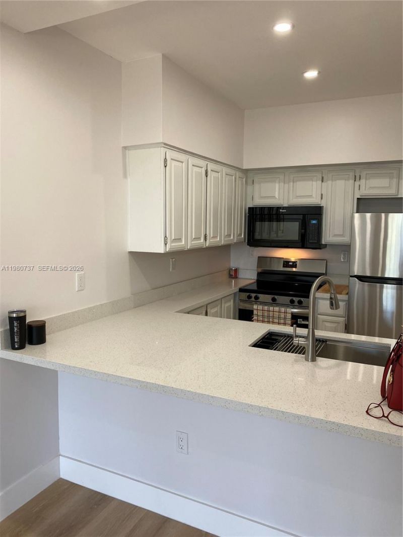 1280 S Alhambra Cir , Unit 1421, Coral Gables, FL 33146 Photo