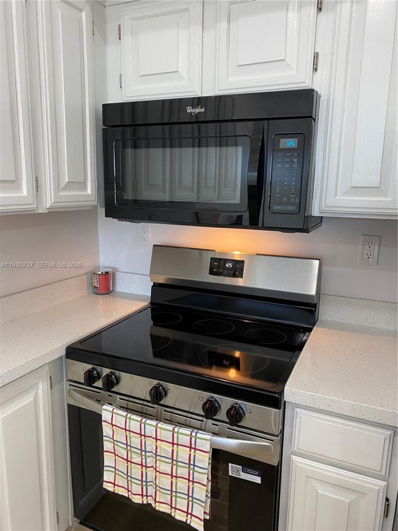 1280 S Alhambra Cir , Unit 1421, Coral Gables, FL 33146 Photo