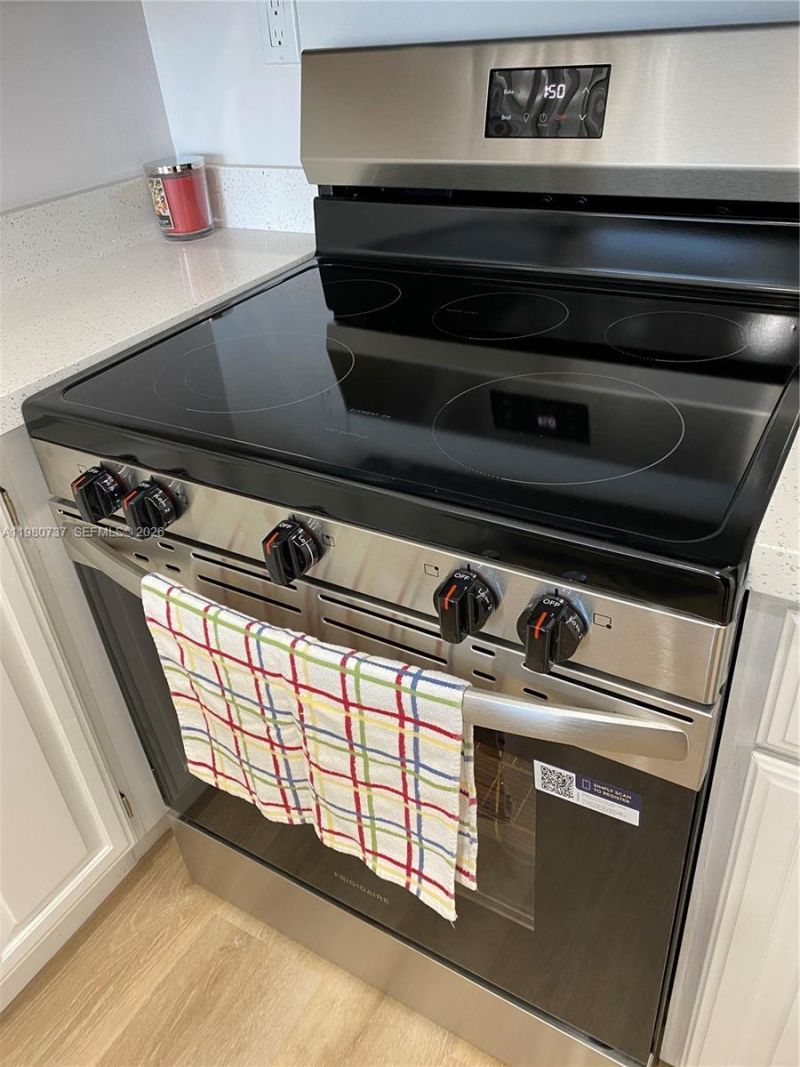 1280 S Alhambra Cir , Unit 1421, Coral Gables, FL 33146 Photo