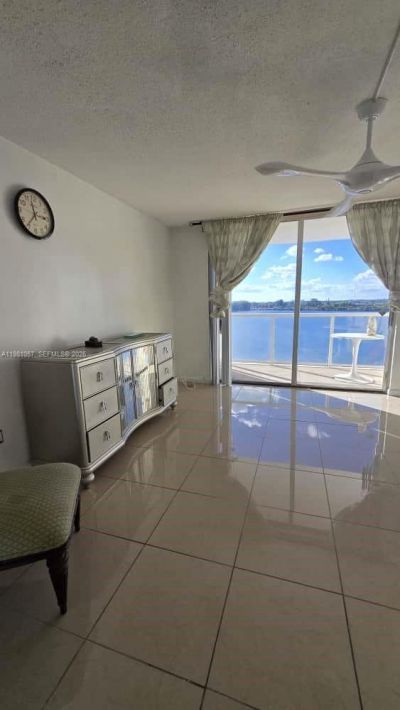 1301 NE Miami Gardens Dr , Unit 824W, Miami, FL 33179 Photo