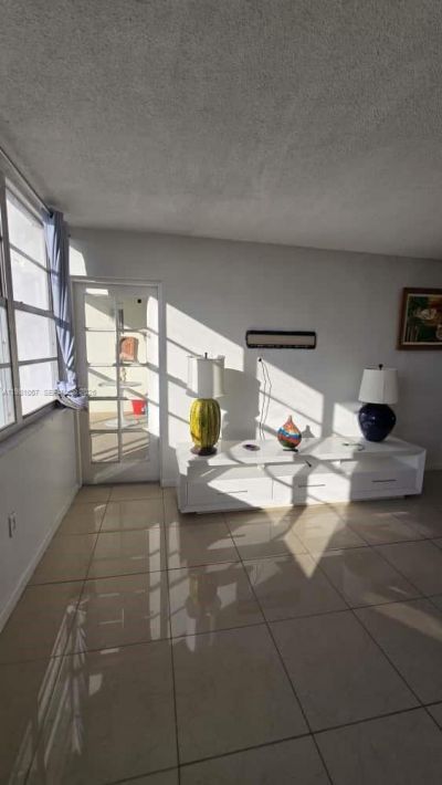 1301 NE Miami Gardens Dr , Unit 824W, Miami, FL 33179 Photo