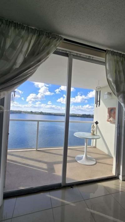 1301 NE Miami Gardens Dr , Unit 824W, Miami, FL 33179 Photo