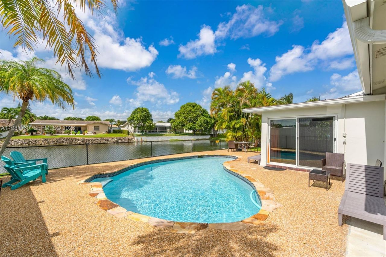 2227 NW 65th Ave , Margate, FL 33063 Photo