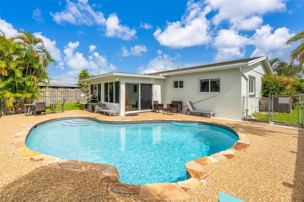 2227 NW 65th Ave , Margate, FL 33063 Photo