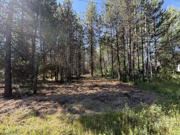 137 Lake Trail Drive, Donnelly, ID 83615