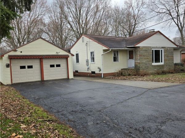 38700 Johnnycake Ridge Road, Willoughby, OH 44094