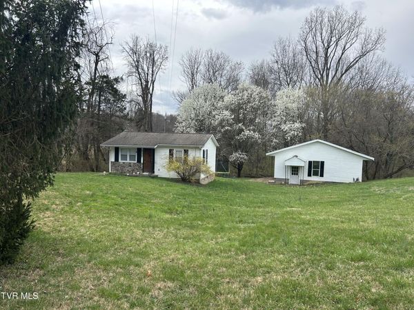 257 Lynn Road, Johnson City, TN 37604