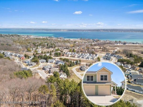 10765 Pine Bluff Drive, Traverse City, MI 49684