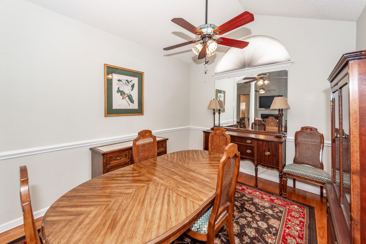 120 Innisbrook Bend Photo 10