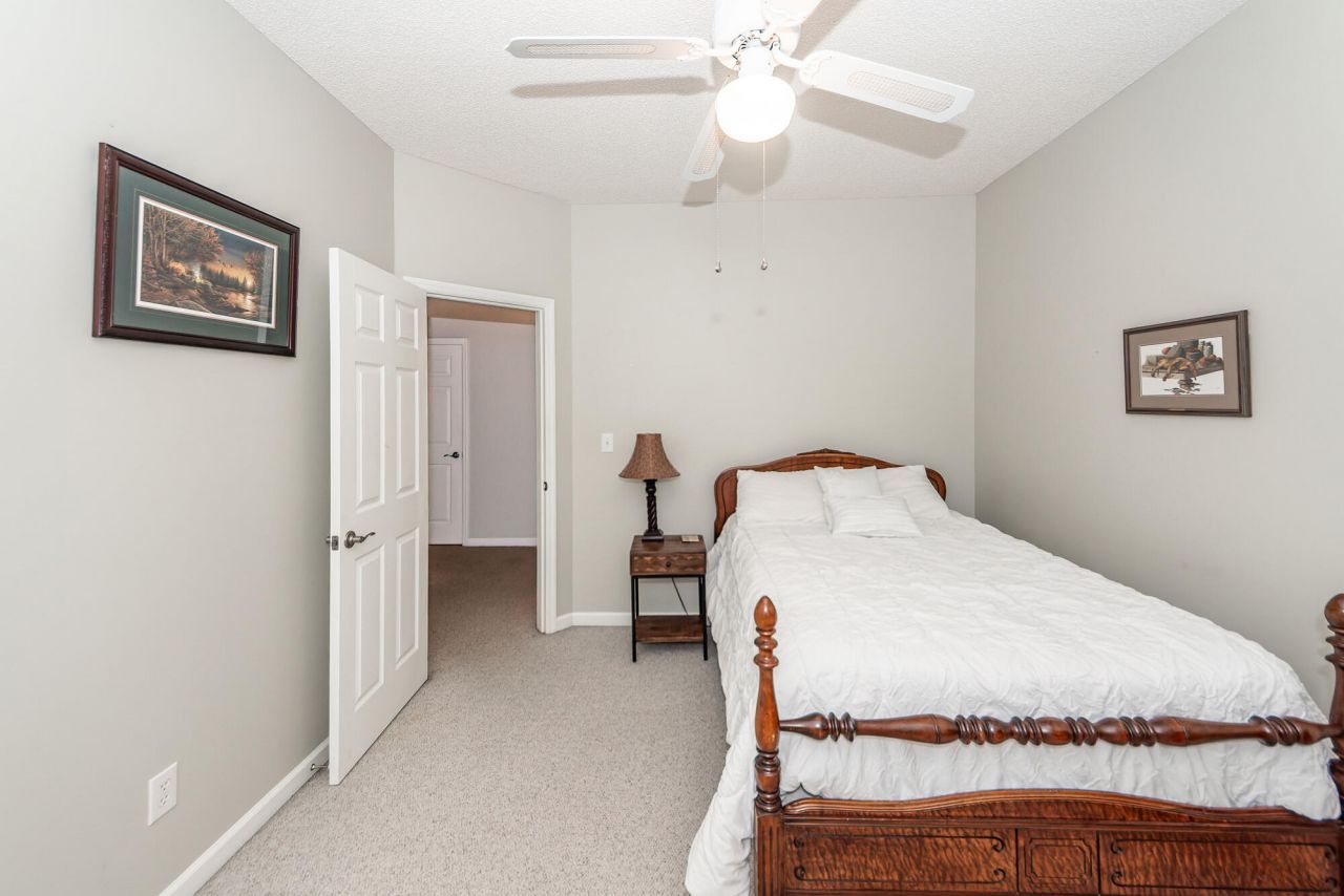 120 Innisbrook Bend Photo 33