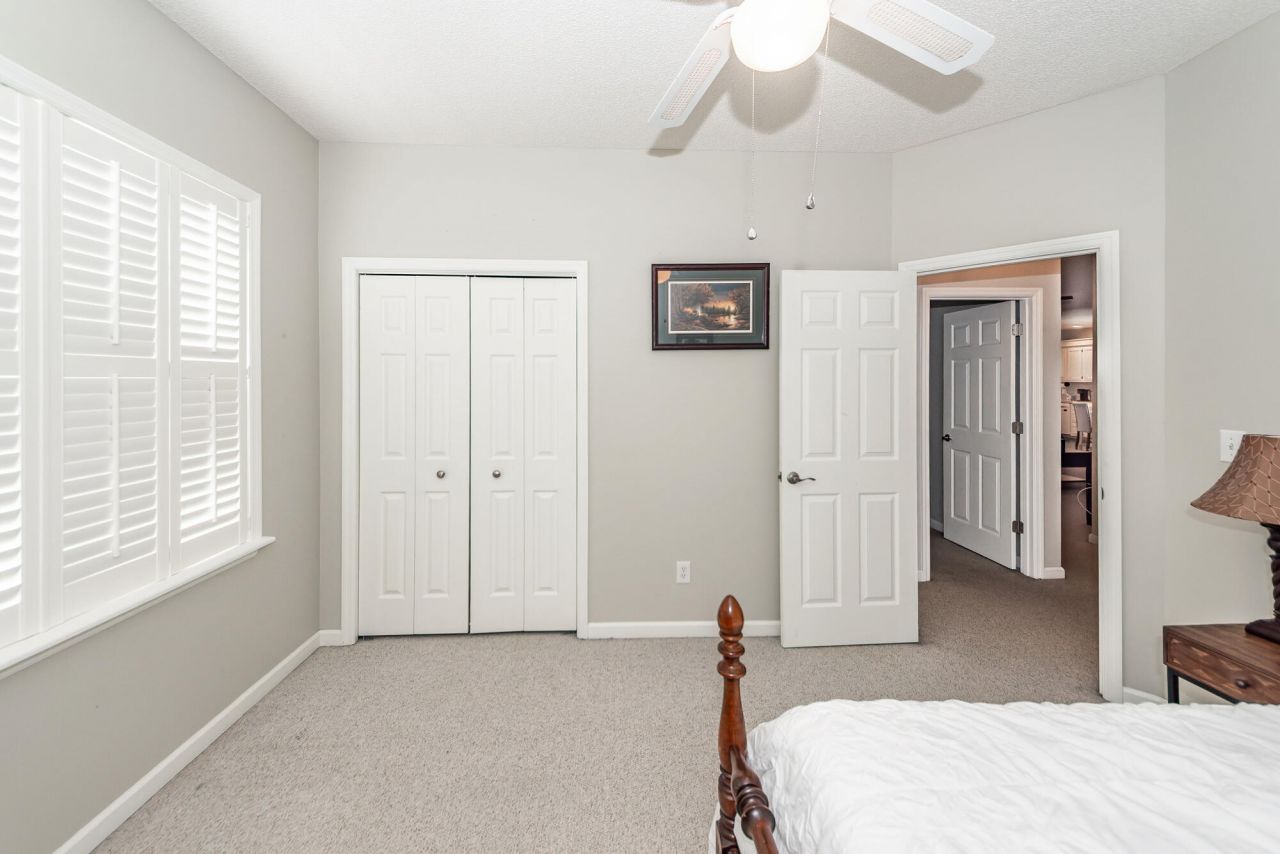 120 Innisbrook Bend Photo 34