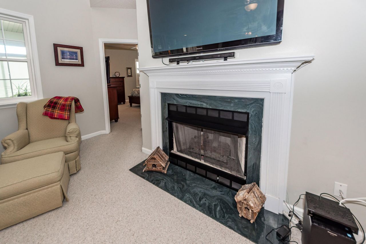 120 Innisbrook Bend Photo 6