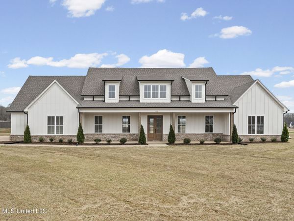 5112 Grays Valley Drive, Hernando, MS 38632