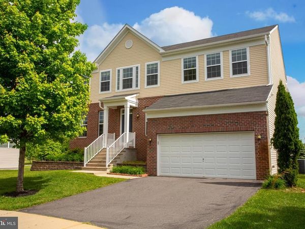 8 WELLESLEY AVENUE, MONROE TOWNSHIP, NJ 08831