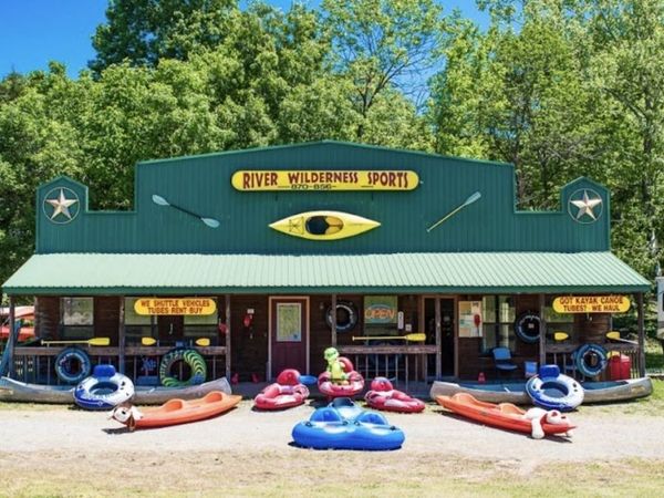 420 Highway 63, Hardy, AR 72542