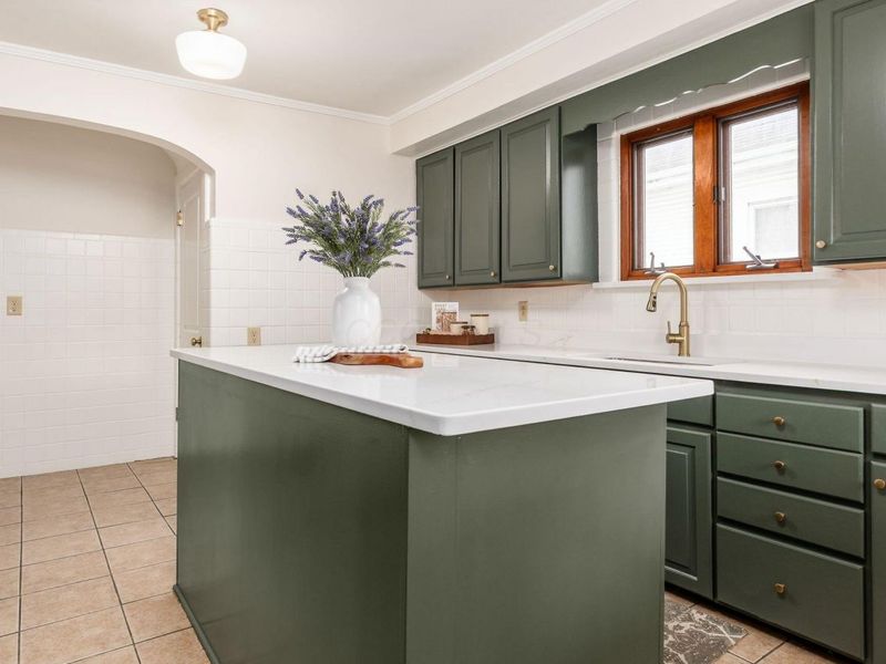 1365 Elmwood Avenue, Columbus, OH 43212 Photo 14