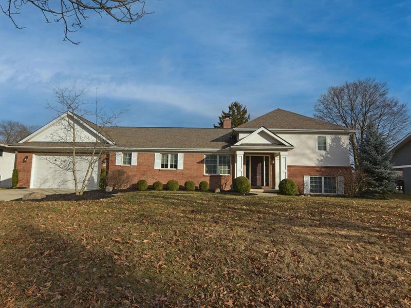 3418 Sunningdale Way, Columbus, OH 43221 Photo 1