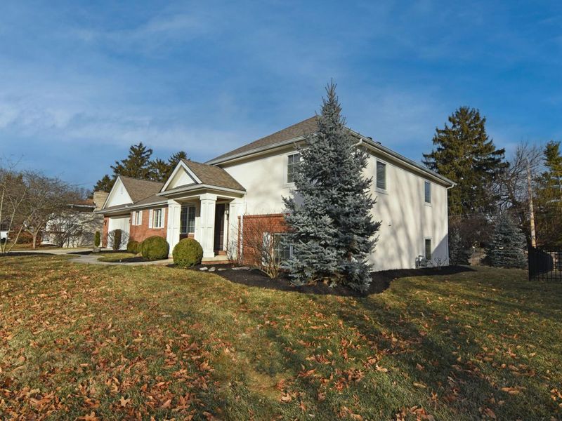 3418 Sunningdale Way, Columbus, OH 43221 Photo 3