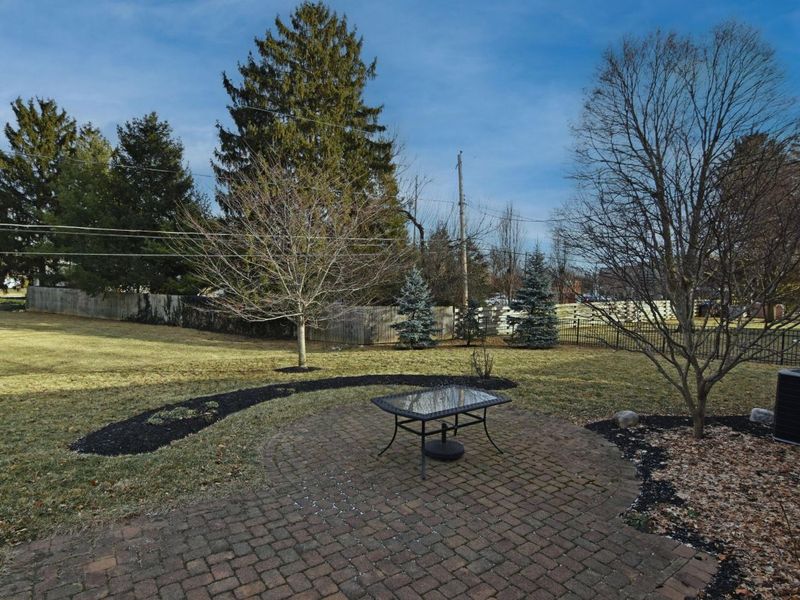 3418 Sunningdale Way, Columbus, OH 43221 Photo 6