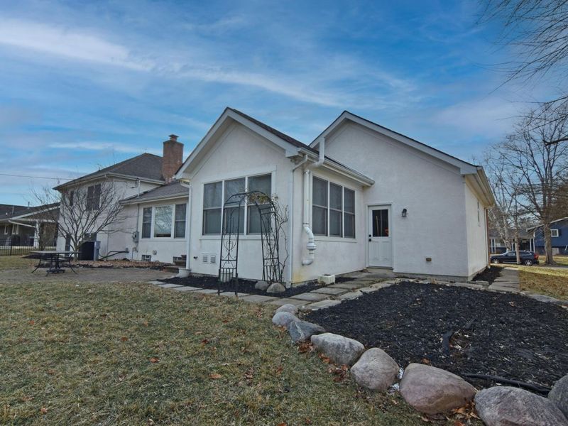 3418 Sunningdale Way, Columbus, OH 43221 Photo 7