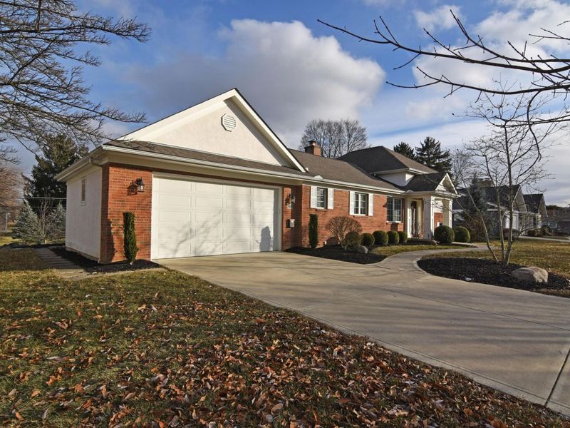 3418 Sunningdale Way, Columbus, OH 43221 Photo 8