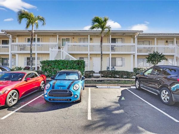 4617 Bayshore DR , Unit H4, NAPLES, FL 34112