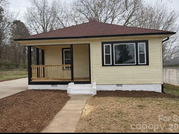 121 Falls Road, Badin, NC 28009